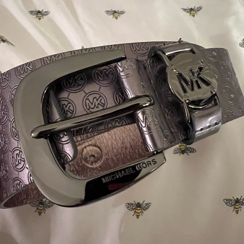 Michael Kors metallic silver monogram belt. Size Small. Unisex
